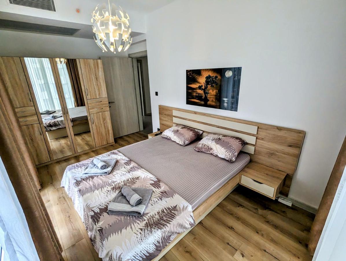 16Th Floor Sky View Condo With Pool And Fitness Скоп'є Екстер'єр фото