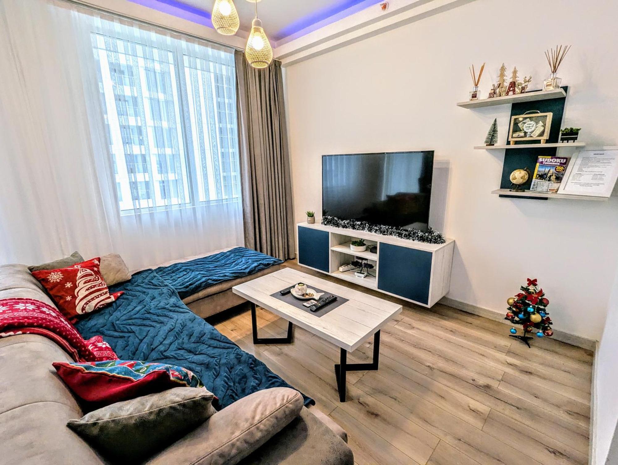 16Th Floor Sky View Condo With Pool And Fitness Скоп'є Екстер'єр фото